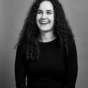 Meet your Posher, Mia
